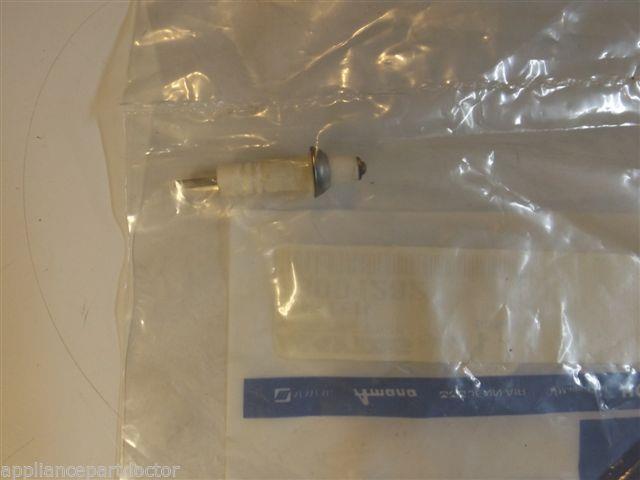 Maytag Jenn Air Gas Stove 73001282 Igniter NEW IN BOX Maytag Jenn Air Gas Stove 73001282 Igniter NEW IN BOX